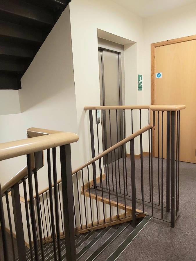 Inverness City Centre Apartment With Elevator And Google Chromecast Buitenkant foto