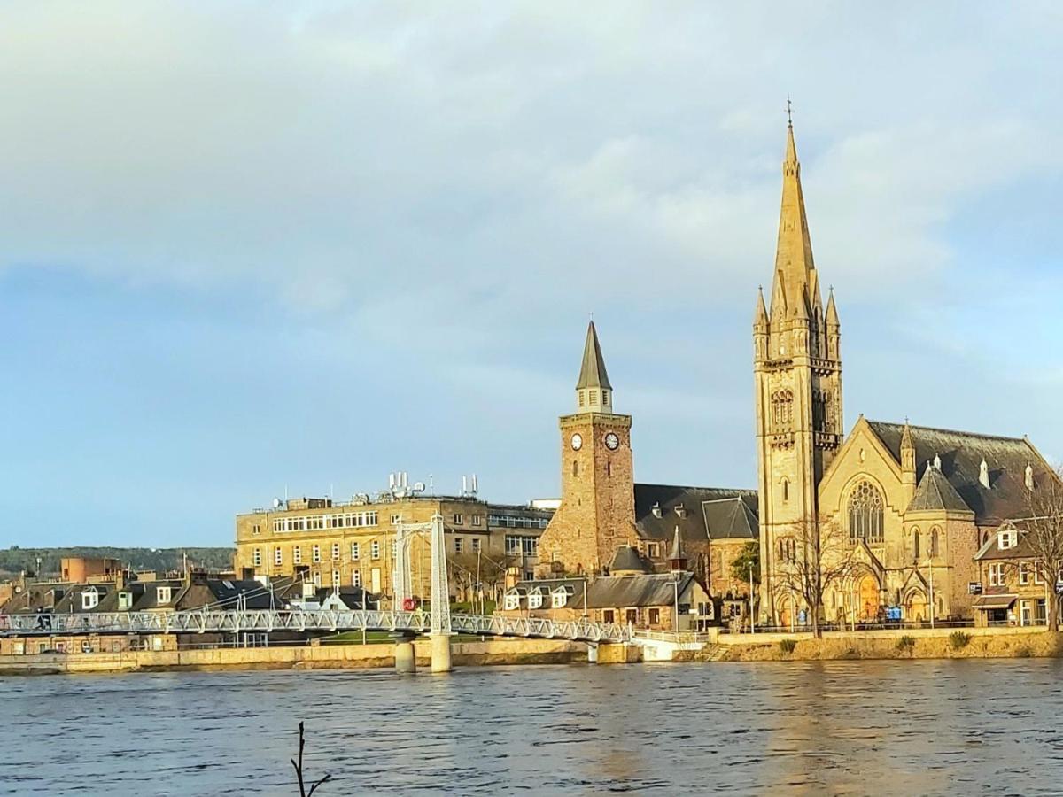 Inverness City Centre Apartment With Elevator And Google Chromecast Buitenkant foto