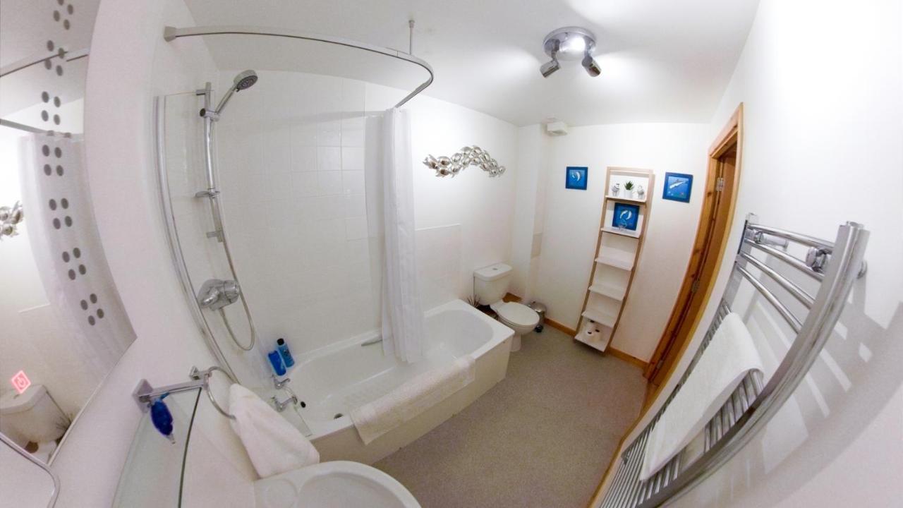 Inverness City Centre Apartment With Elevator And Google Chromecast Buitenkant foto